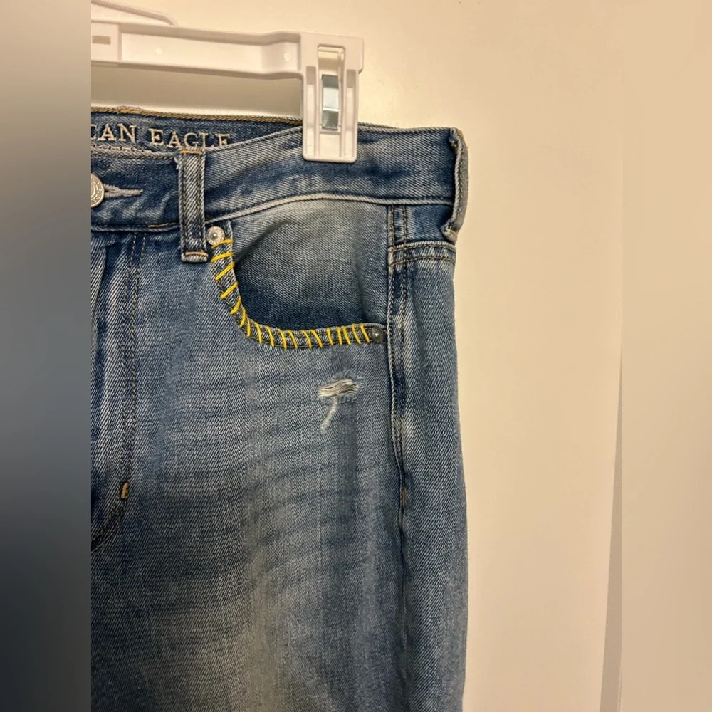American Eagle University of Iowa Embroidered High-Waisted Jeans - Picture 4 of 14